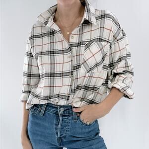 Women's White Relaxed Fit Button Up Plaid Light Weight Flannel Size Small